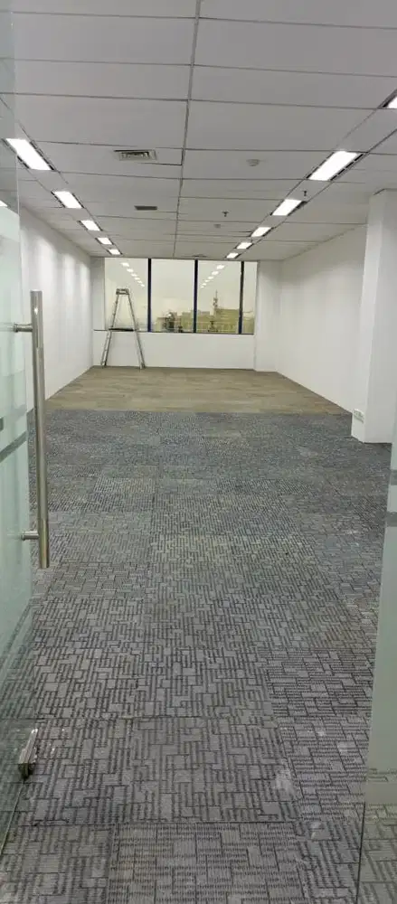 SEWA KANTOR DI JAKARTA SELTAN MT HARYONO 86M2 BARE 140K NEGO