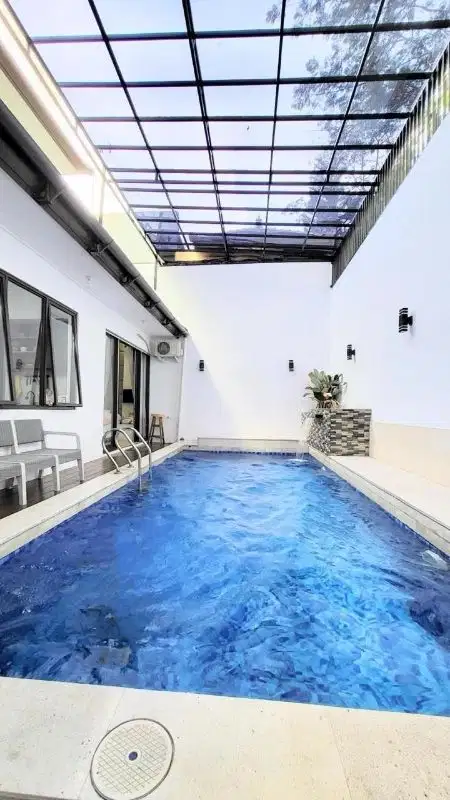 Rumah kolam renang area cluster Sentul city Bogor Babakan Madang