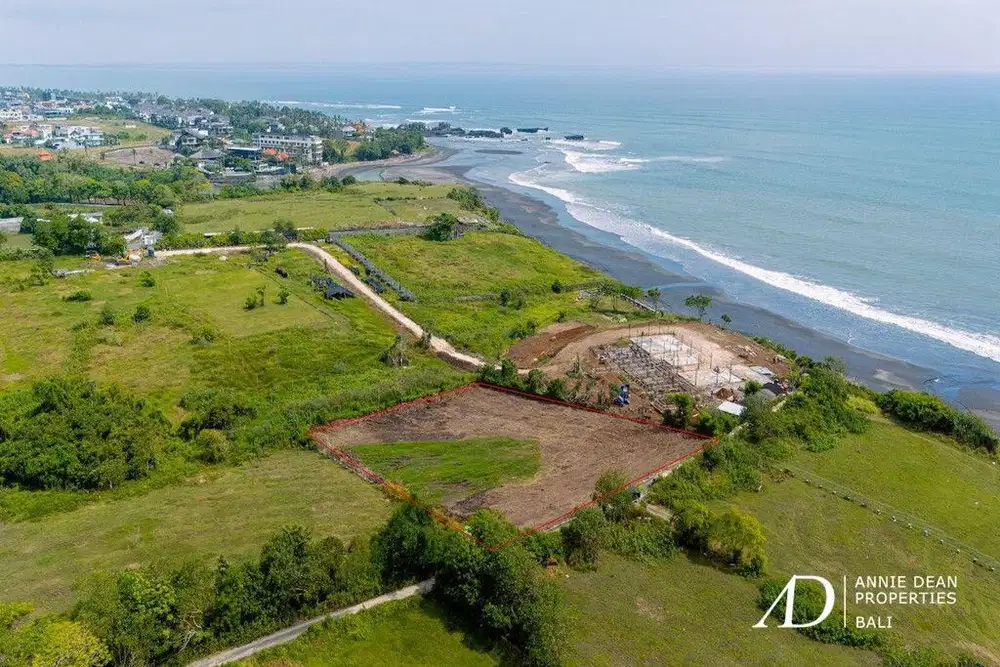 FREEHOLD LAND 60 METERS FROM THE BEACH IN NYANYI-3,600 M2 NEAR NUANU