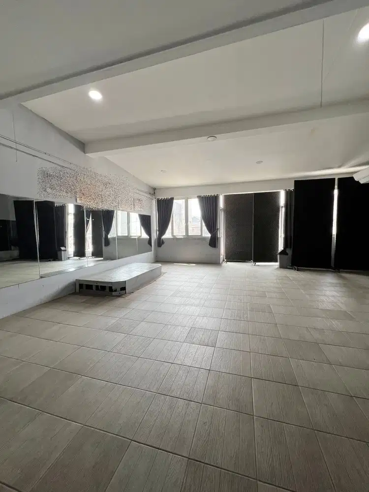 Ngebut! Ruko 2 Lantia di Sayap Rajawali