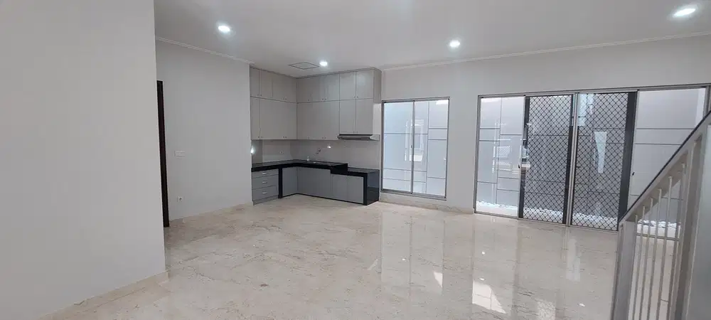 Sewa cepat rumah golf island pik 10x15 semi furnish