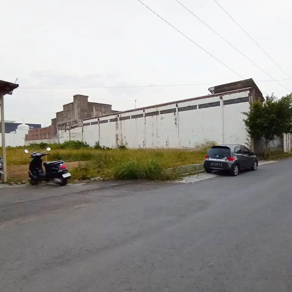 Tanah Strategis di UMS kawasan kuliner dan Kos di Laweyan