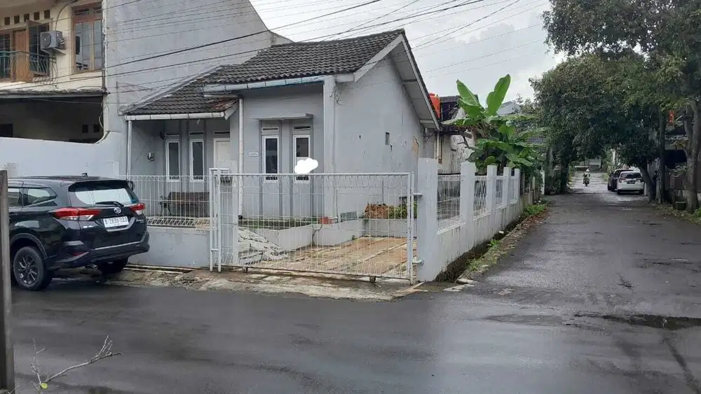 Rumah HOEK 890JT BSD CIATER SERPONG VILLA DAGO TOLL