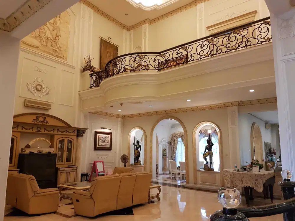 Dijual Rumah Taman Resort Mediterania PIK, 4 BR, Full Furnished