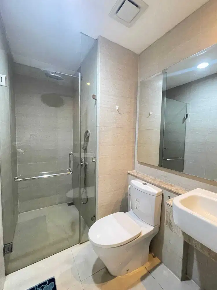 DISEWAKAN STUDIO 28m APARTEMEN GOLDCOAST TOWER BAHAMA