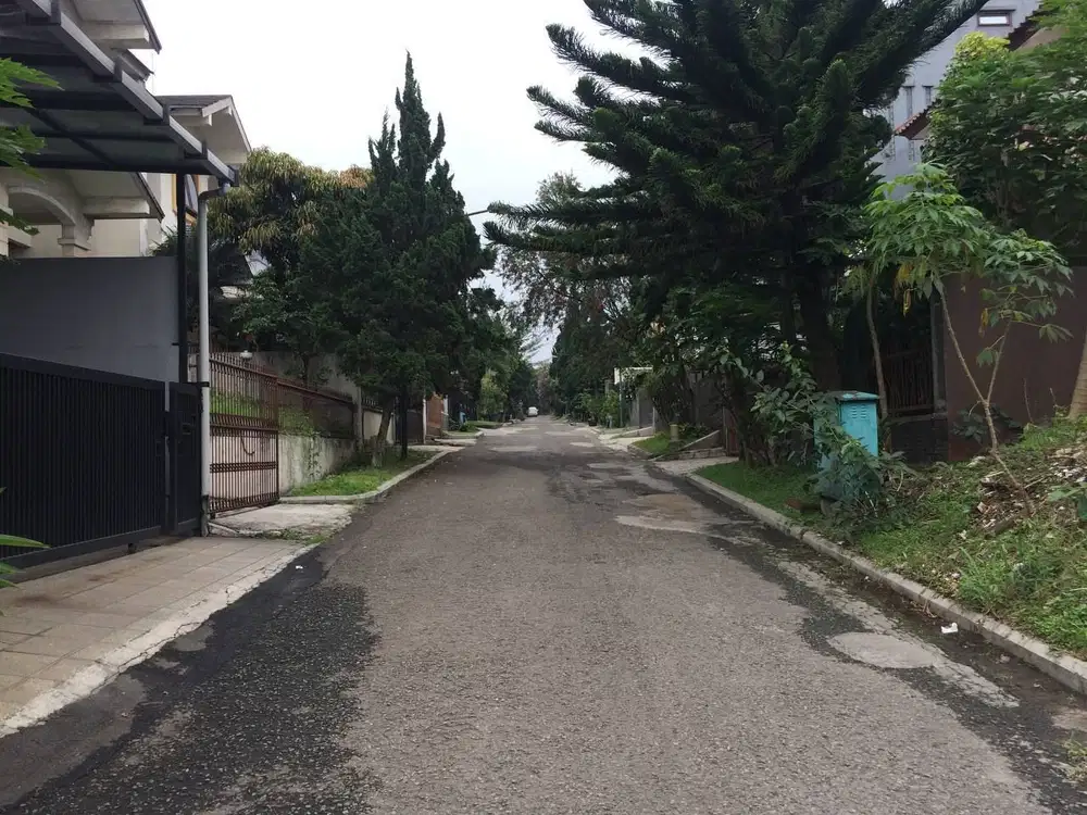 Tanah bagus komplek setraduta. Area pasteur