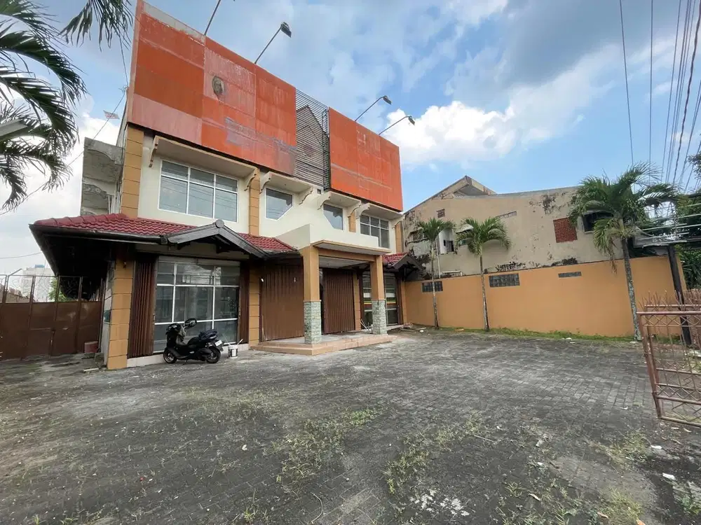 Ruko Besar Siap Pakai Cocok Untk Store Call Center Dan Bank Dekat UGM