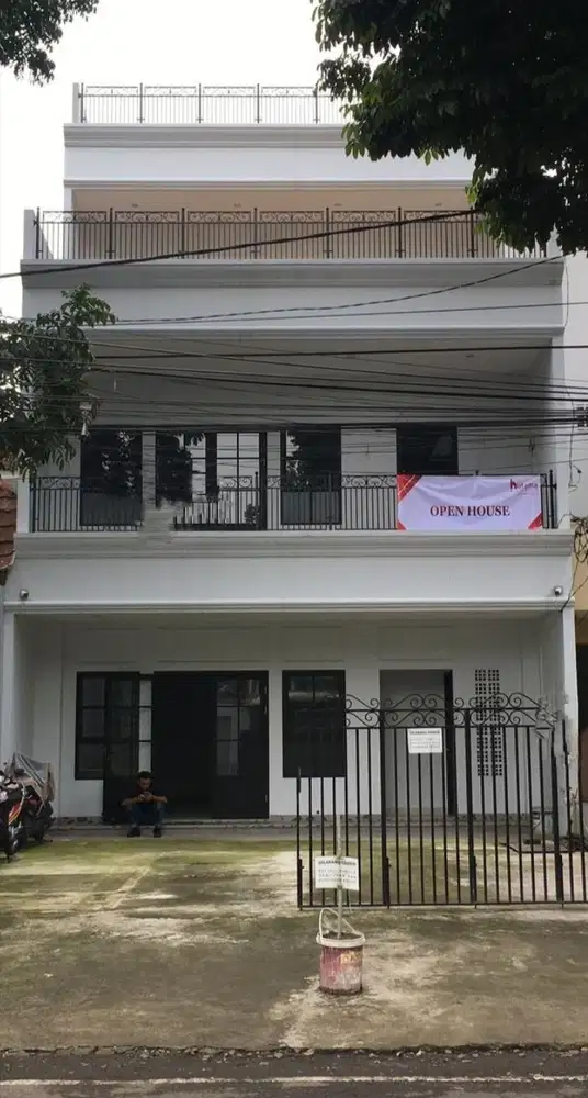 Dijual ruko  baru sayap Riau .jl gandapura