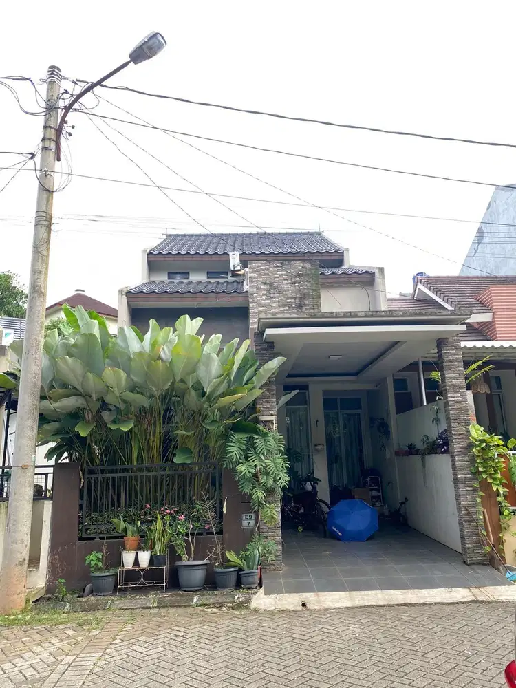Dijual   Rumah 2 Lantai dalam Cluster Cendana Residence, Ciputat
