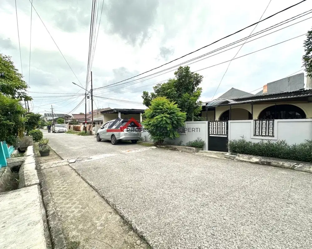 Rumah Lama Dalam Komplek Cocok Untuk Hunian dan Kos2an