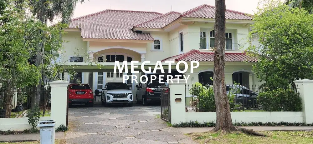 TURUN HARGA! Rumah Klasik Modern di Lippo Village Karawaci Tangerang