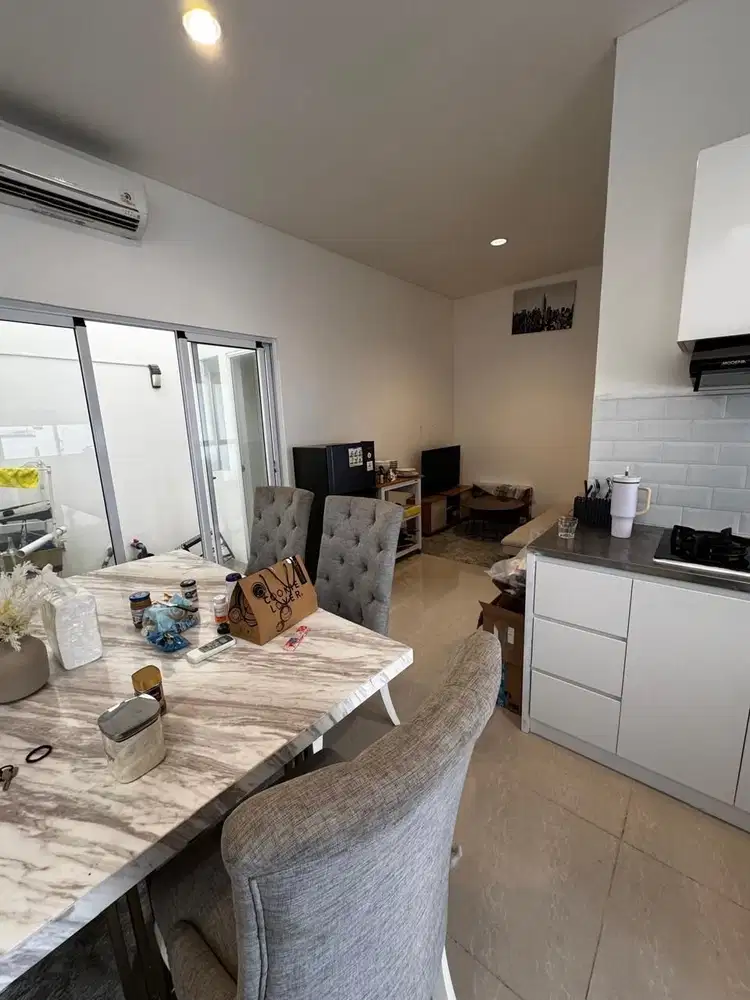 dijual rumah metland puri RIVIERA  lt 8x12 hrg 2.8M tangerang