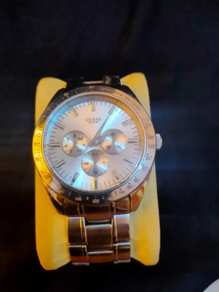 Jual jam guess second