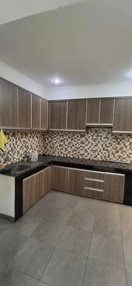 Dijual Rumah TURUN HARGA semi Furnish SHM di Sayap Moch Toha, Bandung