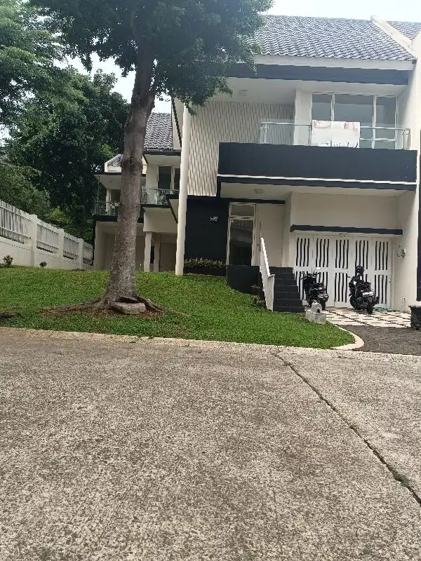 Dijual rumah hilltop Sentul city Bogor