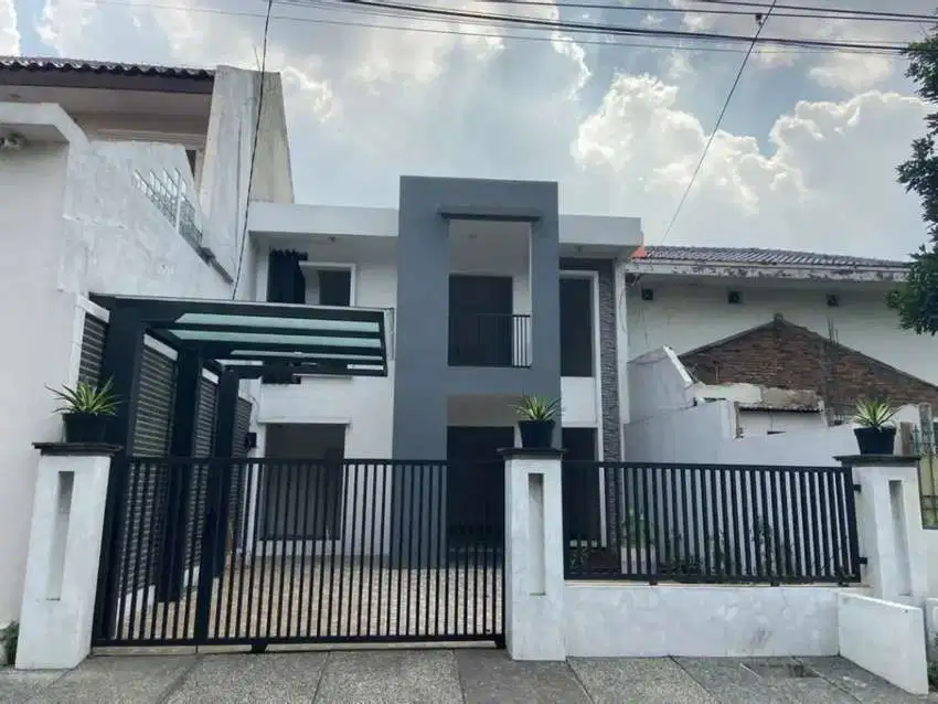 Rumah 2 lantai, 7x20, Jl Elang Malindo, Curuk Indah Cipinang Melayu