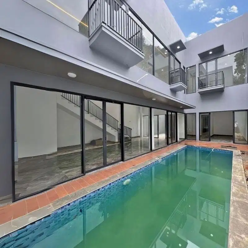 Rumah Dijual Siap Huni Di Taman Wijaya Kusuma Fasilitas Private Pool