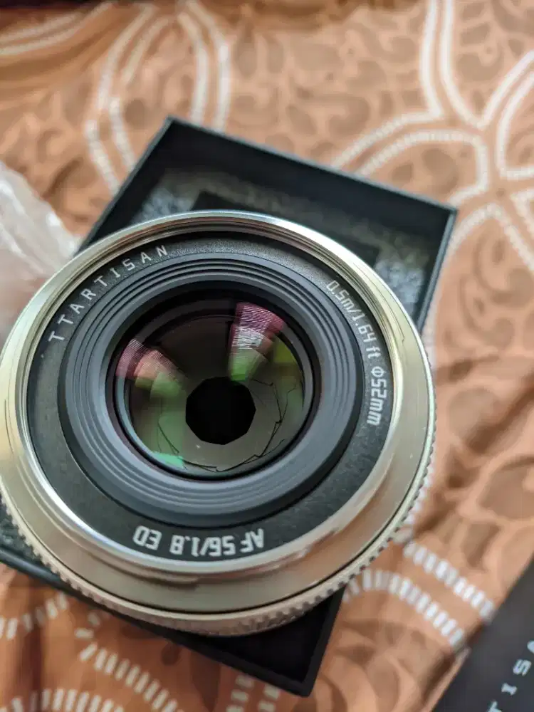 Lensa TTARTISAN AF APSC 56mm F1.8