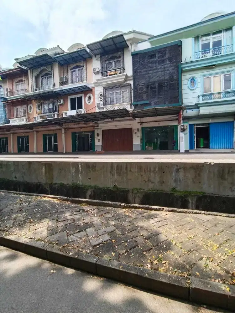 DIJUAL RUKO DI MALIBU CITY RESORT