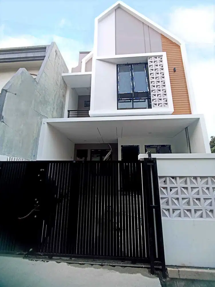 Y346 Rumah Baru 3 Lantai Modern Strategis Pondok Bambu Jakarta Timur