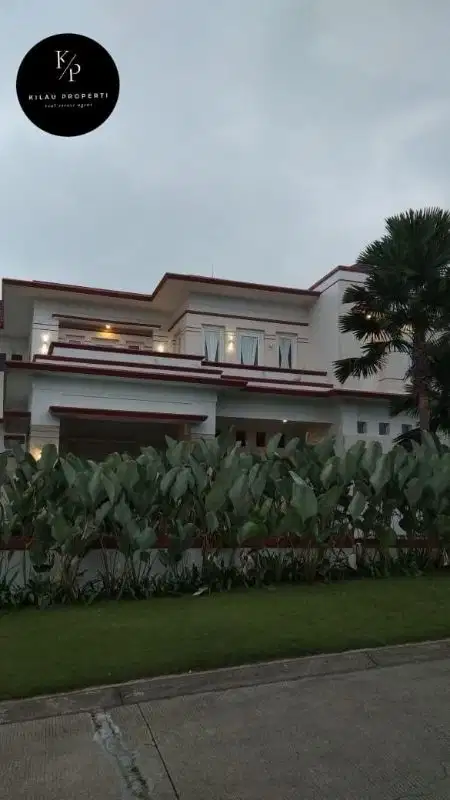 Dijual Rumah Mewah Semi Furnish di Sentul City Bogor