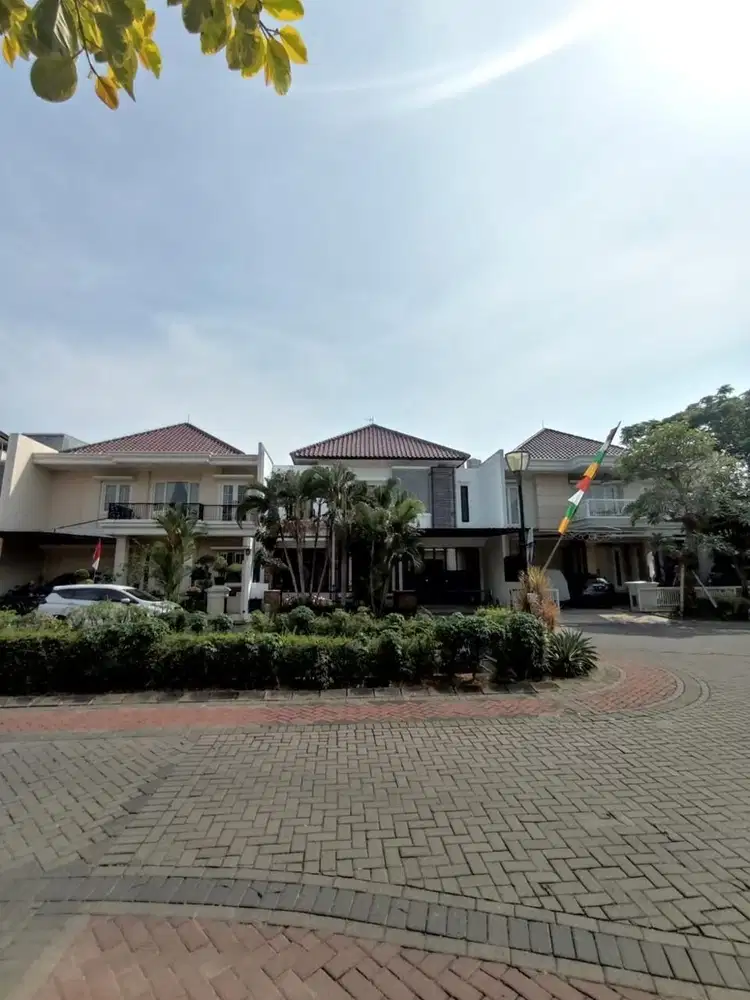 Disewakan Rumah Strategis Kertajaya Indah Regency PerumahanHigh Class