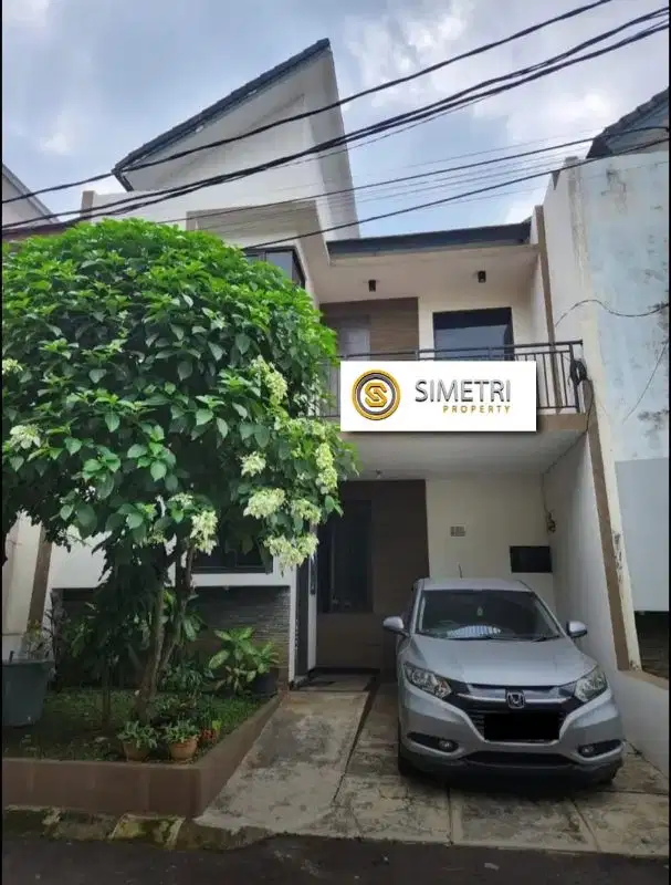 dijual rumah cantik 2 lt halaman luas dalam cluster