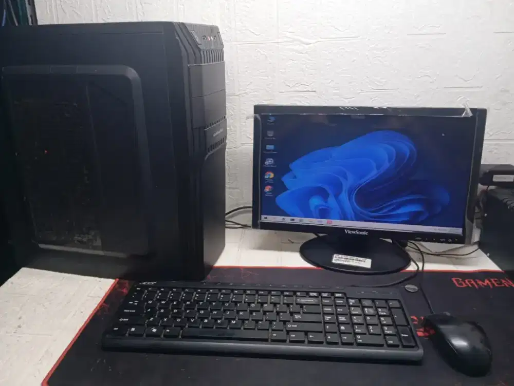 Komputer GAME FULLSET Ryzen 3 2200G 4 Cores 4 Threads