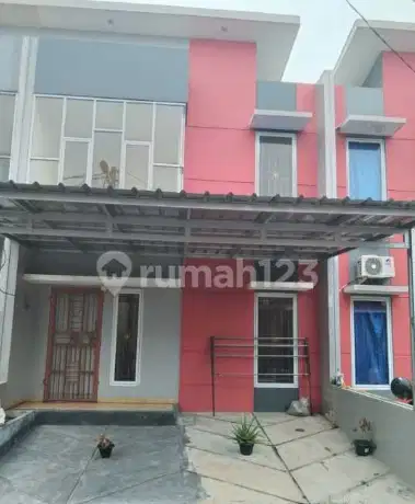 Rumah 2 Lantai Bagus Semi Furnished SHM di Cluster Paradiso Rivera , T