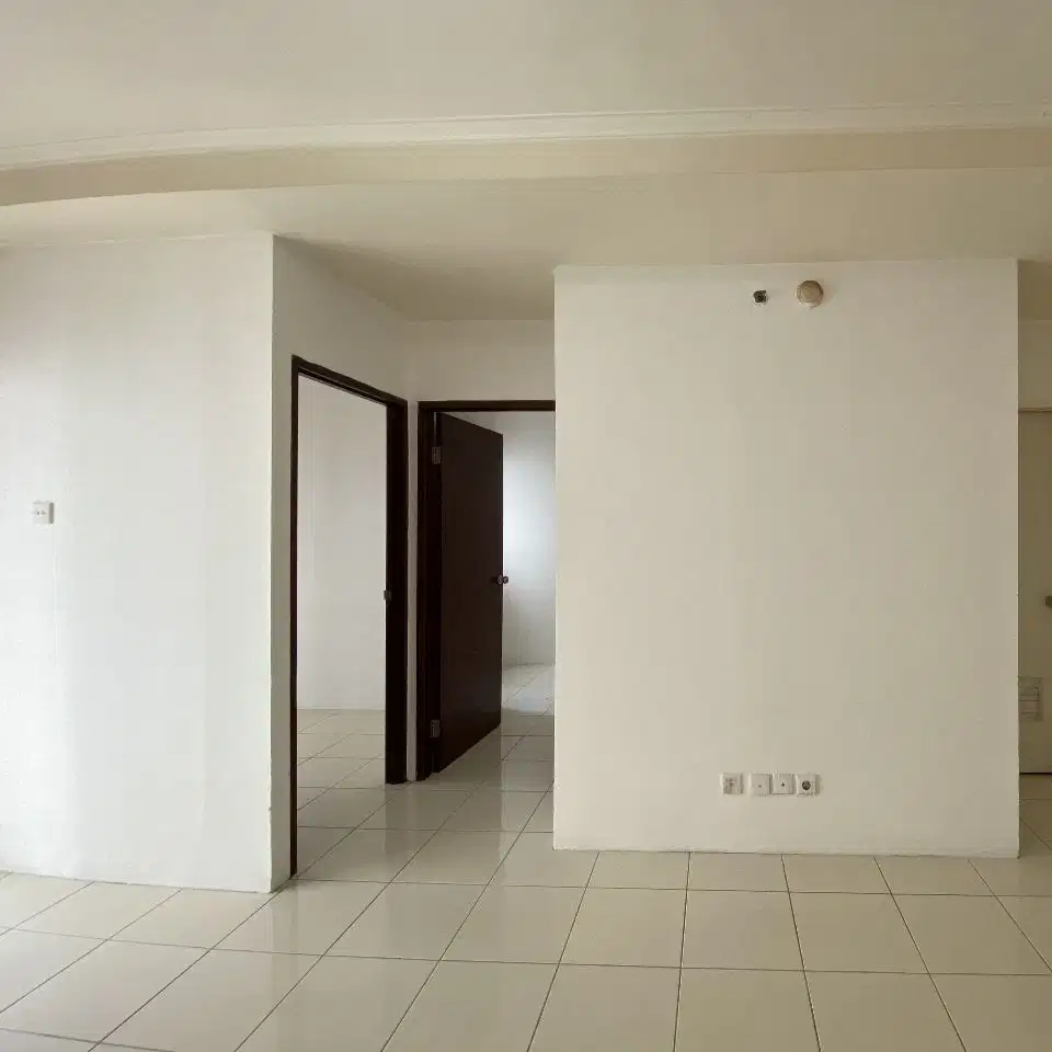 Disewakan unfurnish tipe 2br apt mediterania garden residence 2