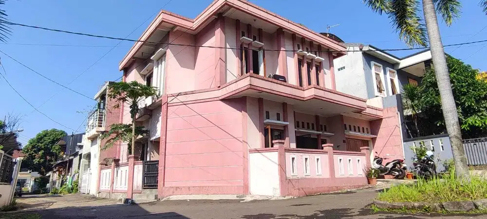 DIJUAL RUMAH 2 LANTAI