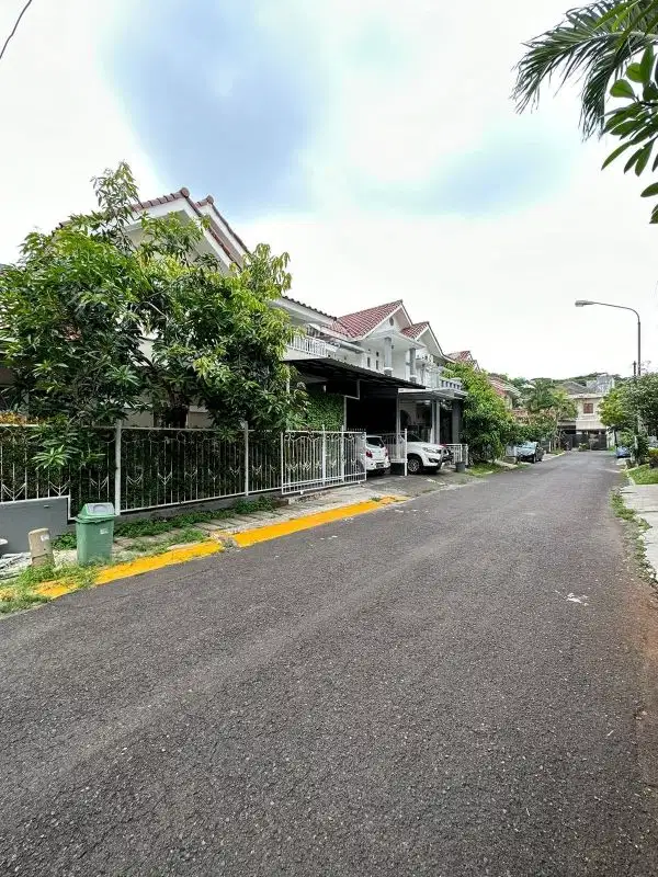 dijual rumah siap huni dalam cluster di Bintaro jaya sektor 9