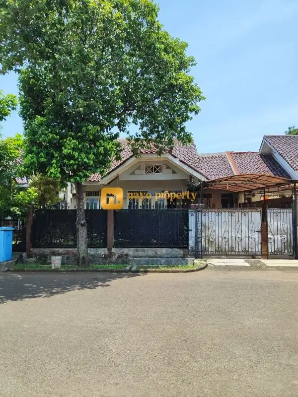 Rumah Asri Tanah Luas Posisi Tusuk Sate Dalam Cluster di Lippo Karawaci Tangerang