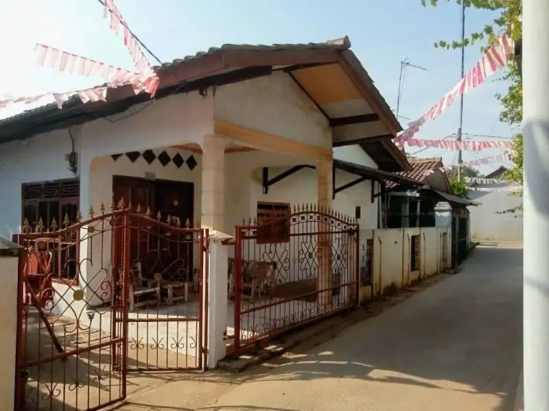 Dijual rumah di setu rawabanteng depan gerbang tol setu selatan