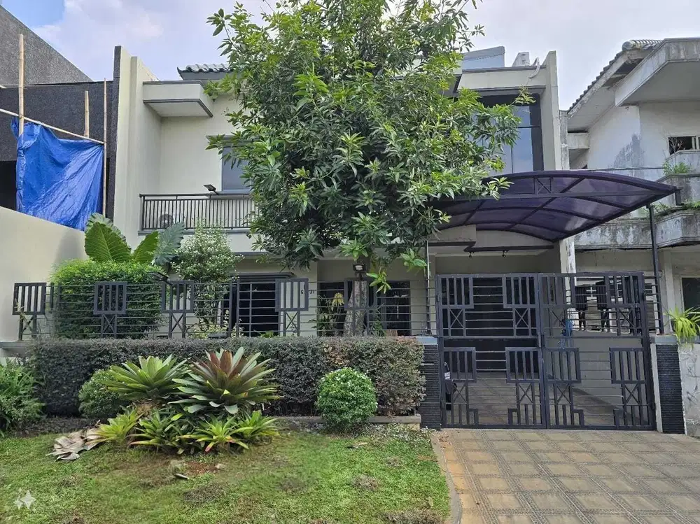 Rumah 3 Lantai di Modernland Cluster Madrid, Tangerang, Banten