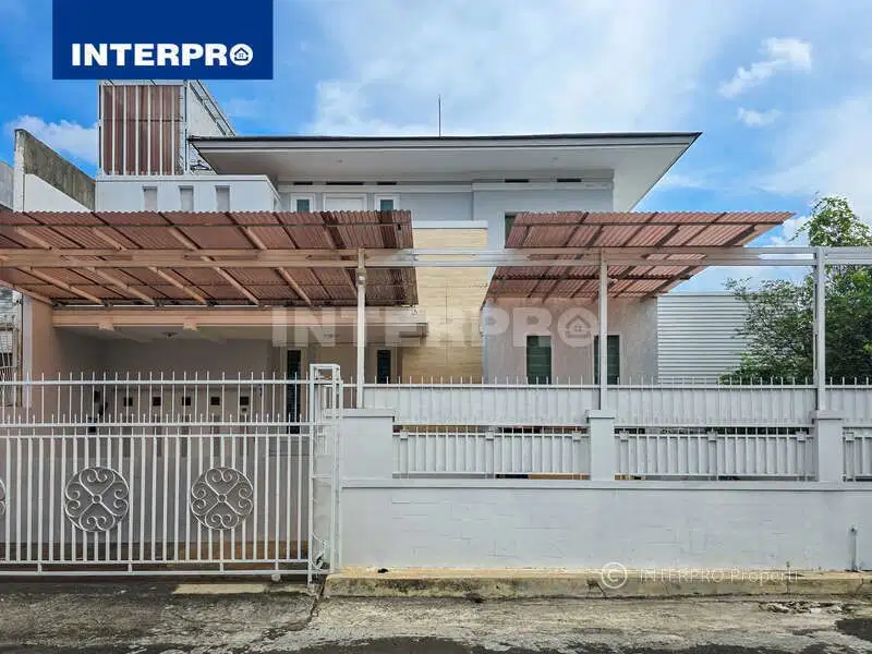 Rumah Hook Dijual Intercon Kebon Jeruk 2 Lantai Blok Favorit LT 272m2