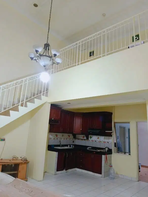 Dijual Cepat Rumah semi furnish di Citra 2 ext Jakarta Barat