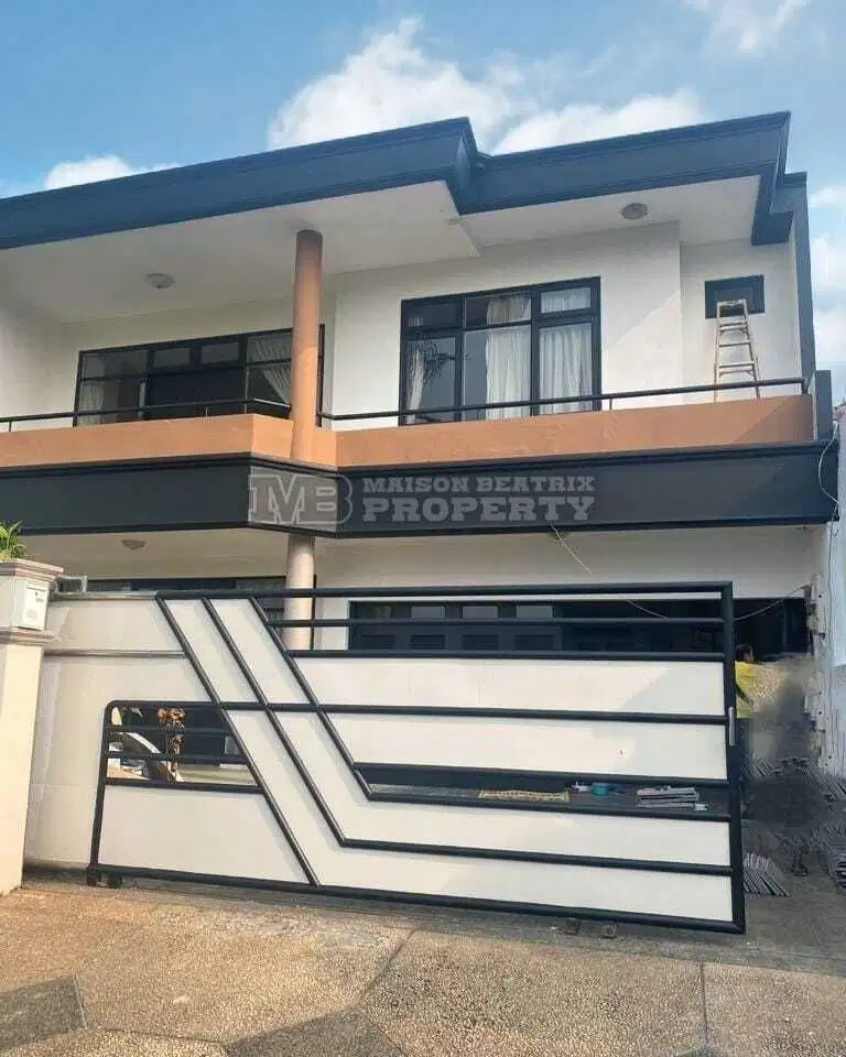 DIJUAL RUMAH CANTIK DG LOKASI YG SANGAT STRATEGIS, PURI CINERE DEPOK