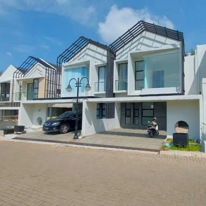 Rumah Mewah Baru Asri di Perumahan Setiabudhi Setiabudi Bandung Utara