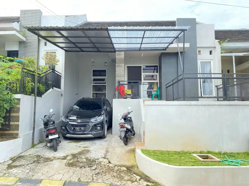 Jual Rumah bagus di perumahan syailendra residence grafika banyumanik