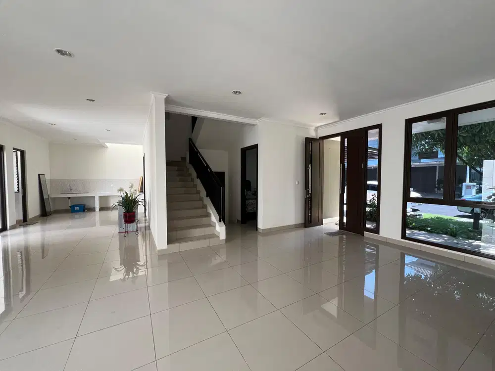 Disewakan Rumah Strategis Cluster Btari Summarecon – Include Perabot