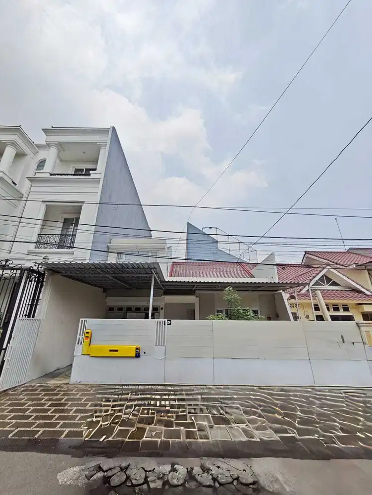 TURUN HARGA! DIJUAL RUMAH IDAMAN RUMAH 2 LANTAI CITRA GARDEN CITY 2