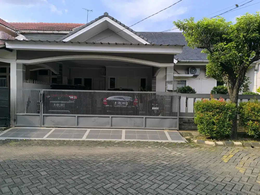 Rumah bagus di jalan utama kemang pratama 1 rawalumbu bekasi