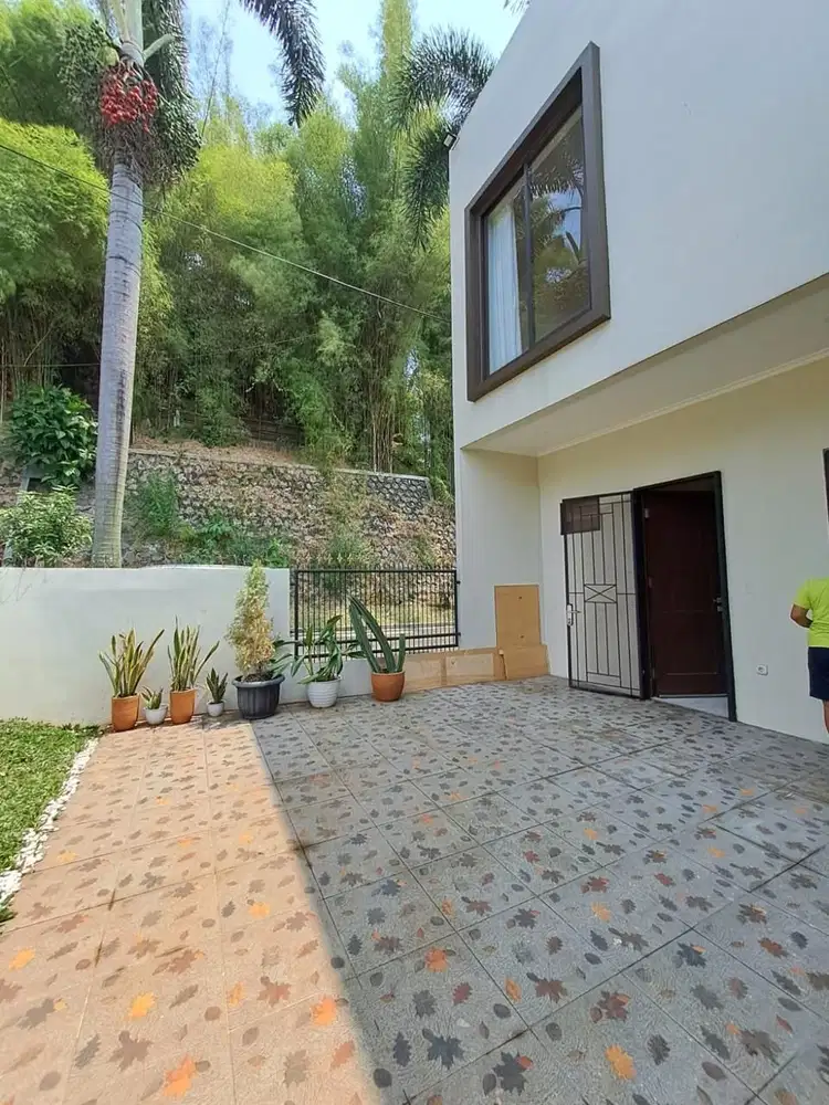 Di Jual Rumah Siap Huni di Serpong Park, BSD City Tangerang Selatann