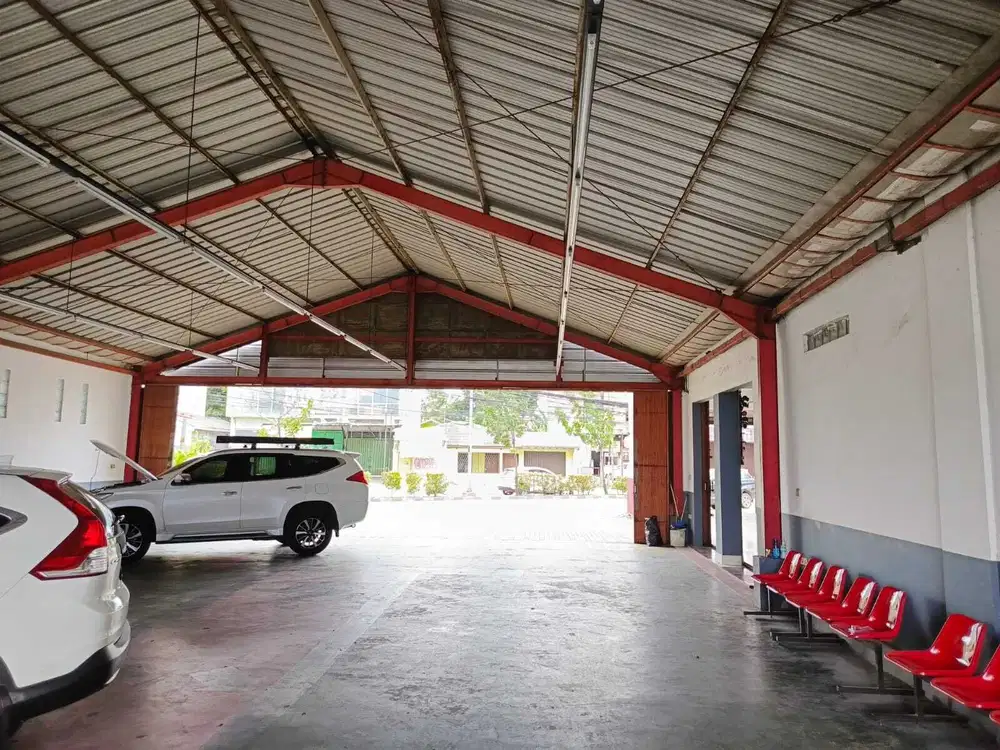 DISEWA BANGUNAN BENGKEL GUDANG PINGGIR JALAN TANGERANG KOTA CIPONDOH
