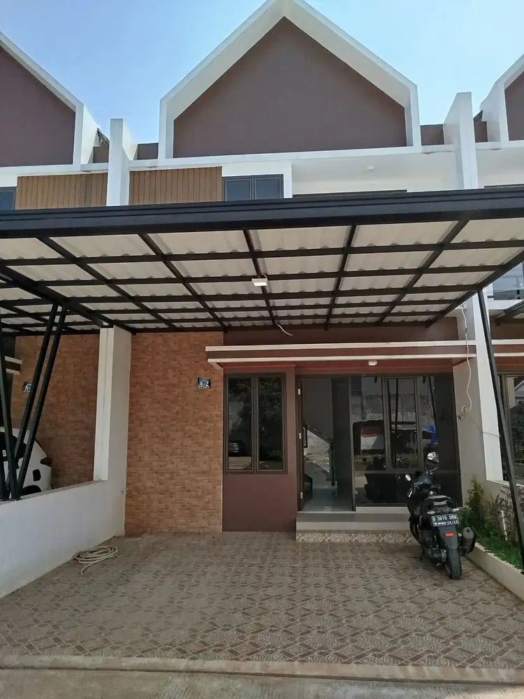 Dijual Rumah 2 Lt Siap Huni Carport 2 Mobil 850 Juta No Banjir