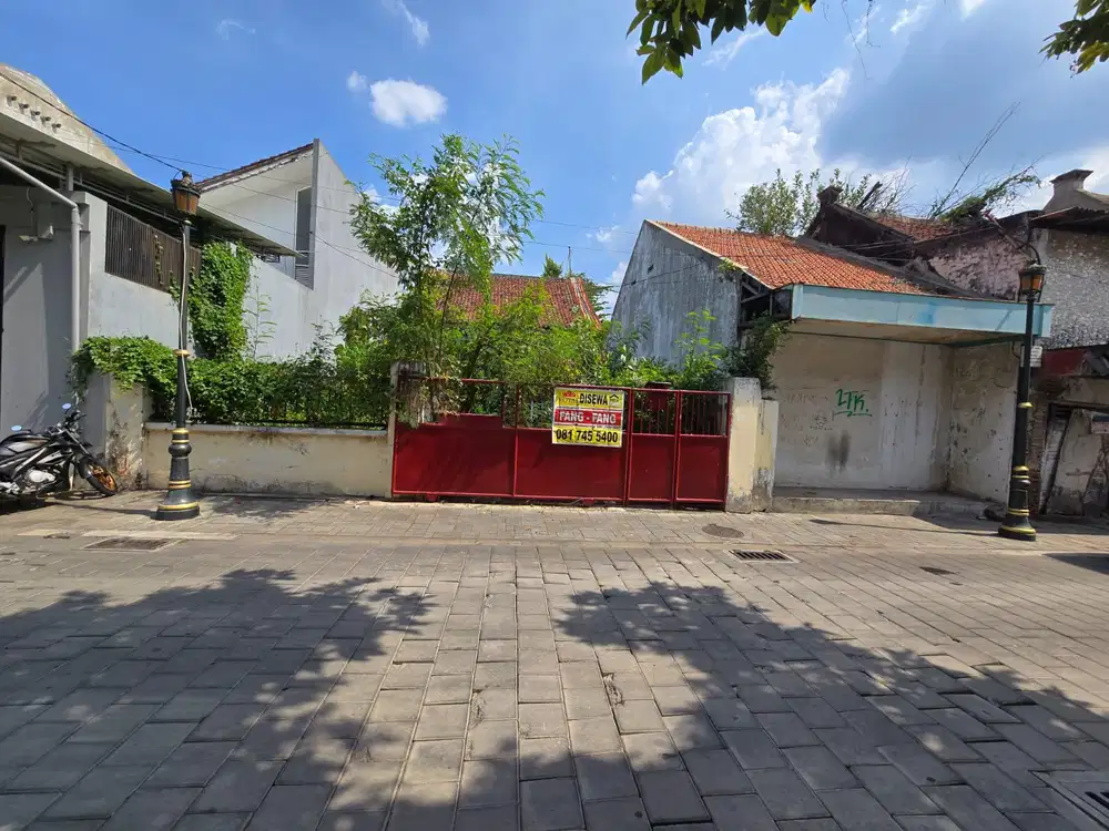 Disewakan Tanah Dan Rumah Lokasi Strategis Di Jl. Cendrawasih Semarang