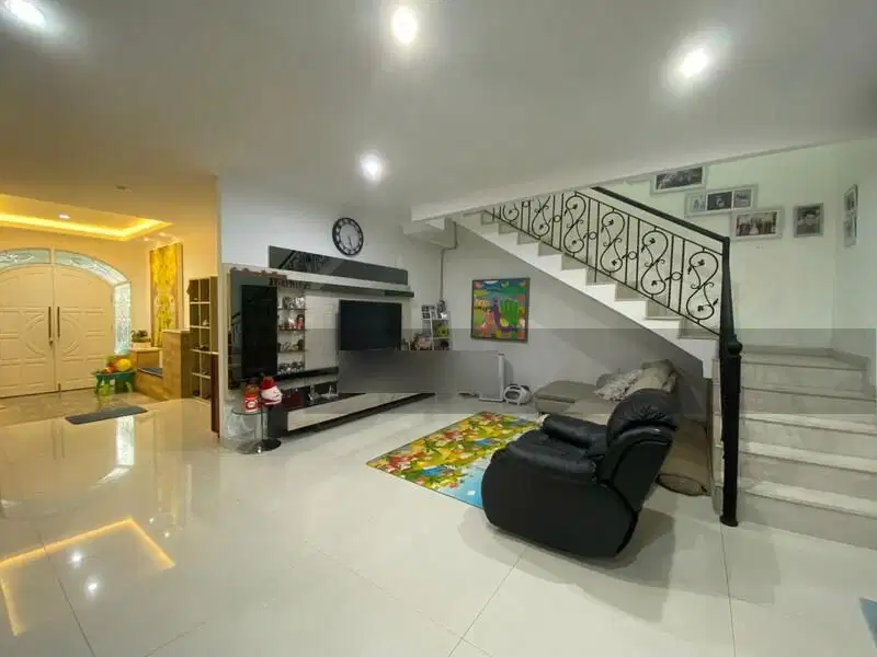 Dijual Murah Rumah Bagus di Gading Elok Kelapa Gading