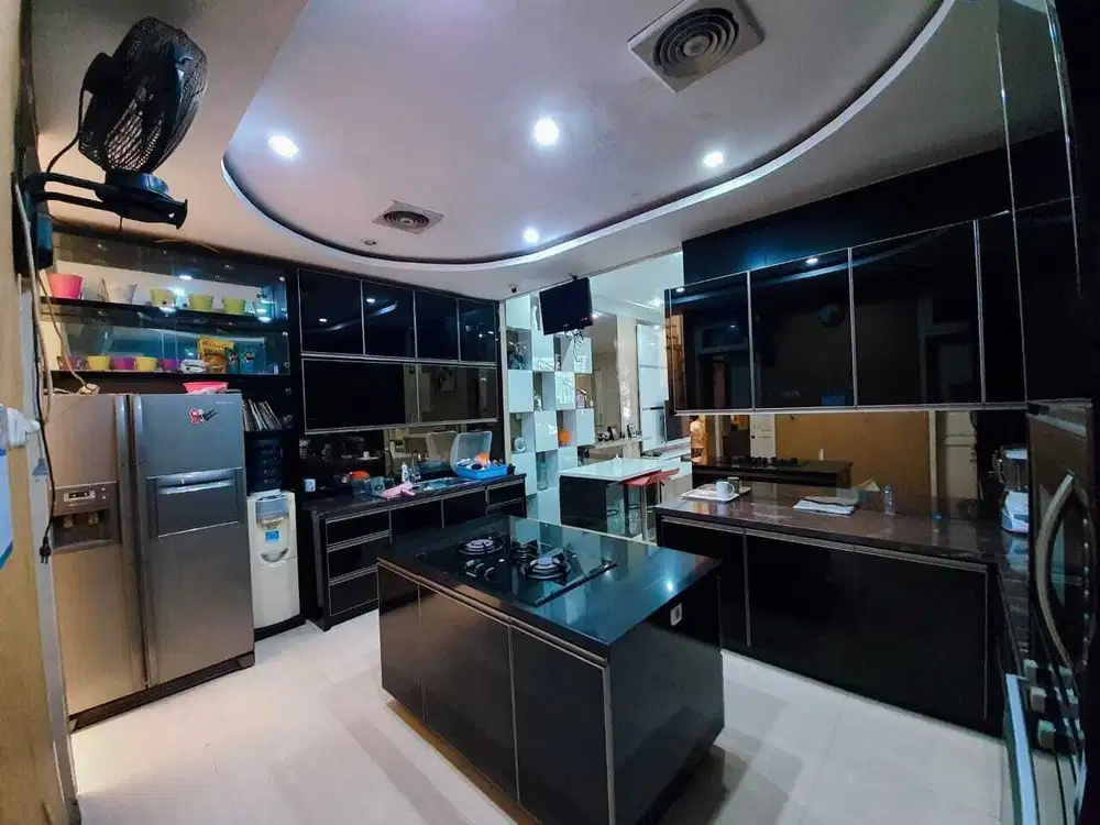 Rumah Huk Furnished di Jalan Kelapa Puan Kelapa Gading Dekant MKG