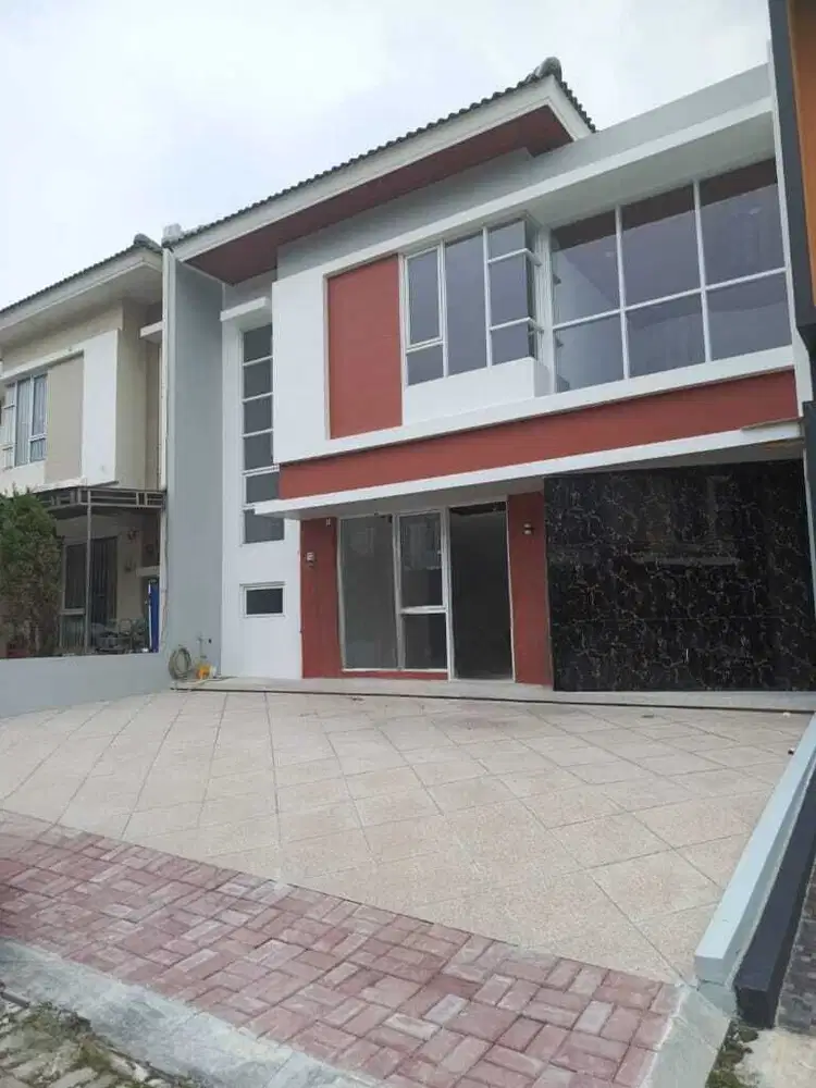 Rumah di serenade lake di Gading Serpong dekat dengan Mall SMS